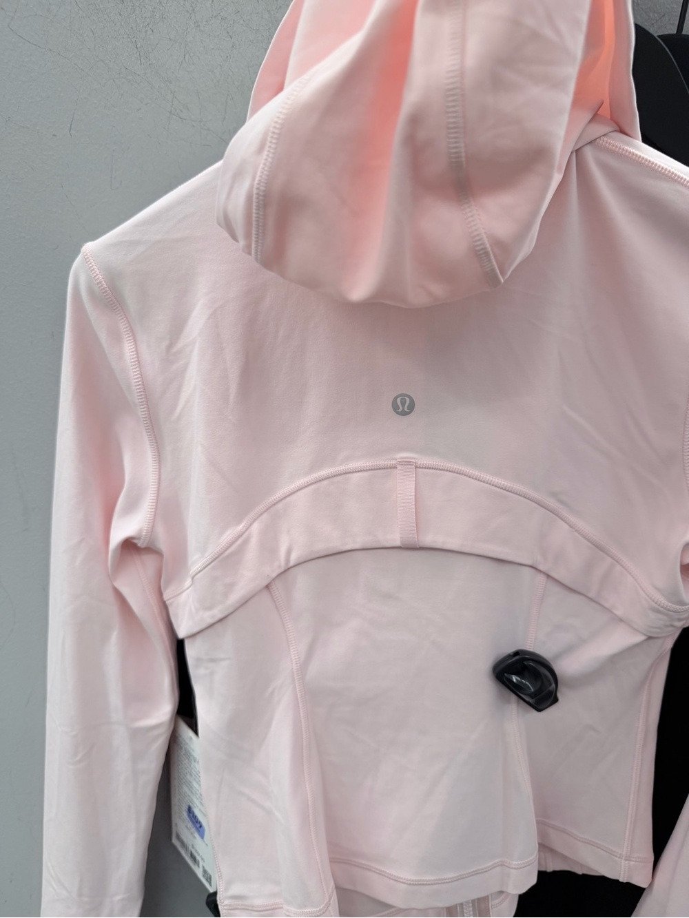 Lululemon Define Cropped Hooded Jacket
Nulu size 6 color Pink Pearl - Picture 2 of 5
